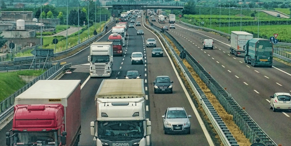 L'obbligo delle gomme invernali sull'autostrada A1 Milano - Napoli